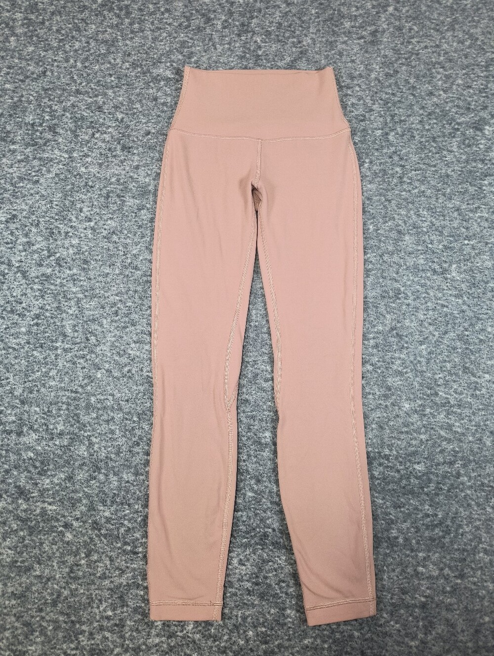 Lululemon mauve rose colored leggins women's size 2